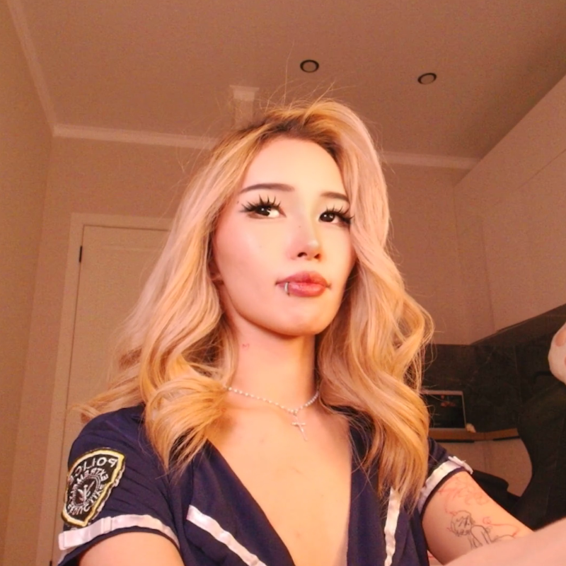 Как найти русскоязычных моделей на ChatUrbate по тегам